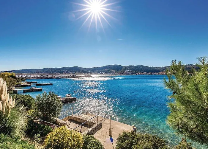 Lovely In Supetarska Draga